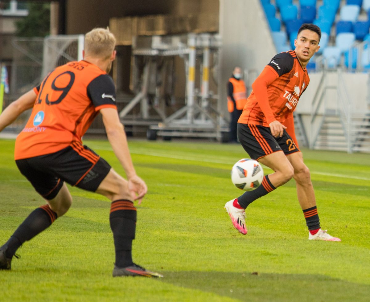 Futbal (online): FC Noah – MFK Ružomberok (play-off o účasť v skupinovej fáze EKL)