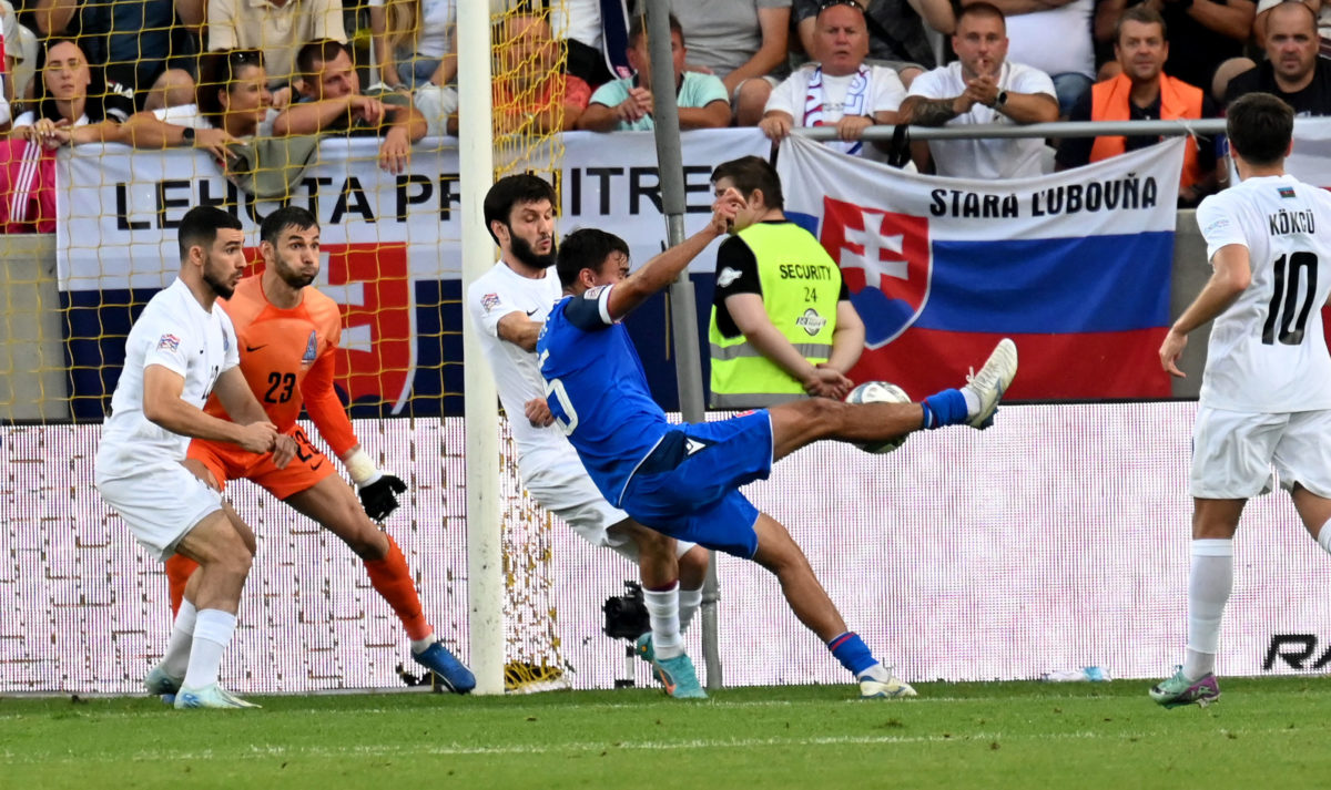 Slováci sa v Lige národov revanšovali a zvíťazili nad Azerbajdžanmi, o triumfe rozhodli Duda so Strelcom (foto)