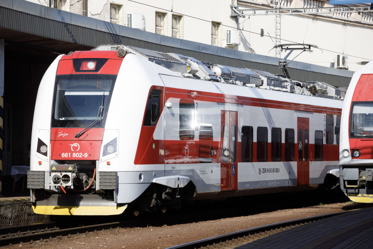 Na trati Žilina – Lietavská Lúčka bude prebiehať úprava infraštruktúry, cestujúci môžu využiť náhradnú autobusovú dopravu