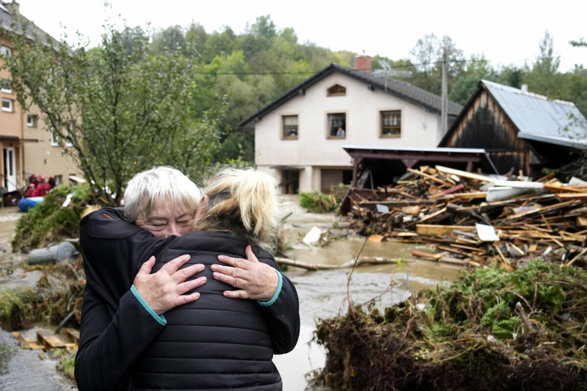 Počet obetí záplav v strednej Európe stúpol na šestnásť. Nové obete ohlásilo Poľsko, Česko a Rumunsko