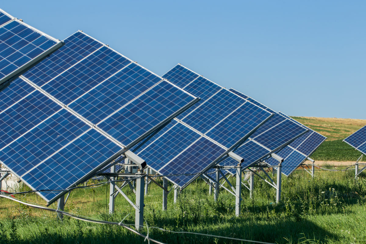 Slovensko má nový zdroj zelenej energie, SPP spustil prevádzku fotovoltickej elektrárne v Michalovciach