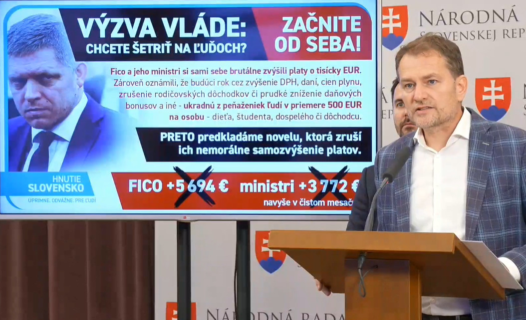 Hnutie Slovensko predkladá do parlamentu zákon, ktorý by zrušil zvýšenie platov členov vlády (video)