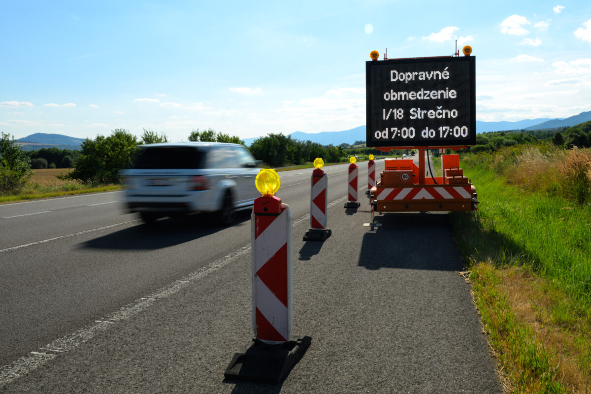 Obmedzenia pod Strečnom sa už čoskoro skončia a premávka sa vráti do pôvodného stavu