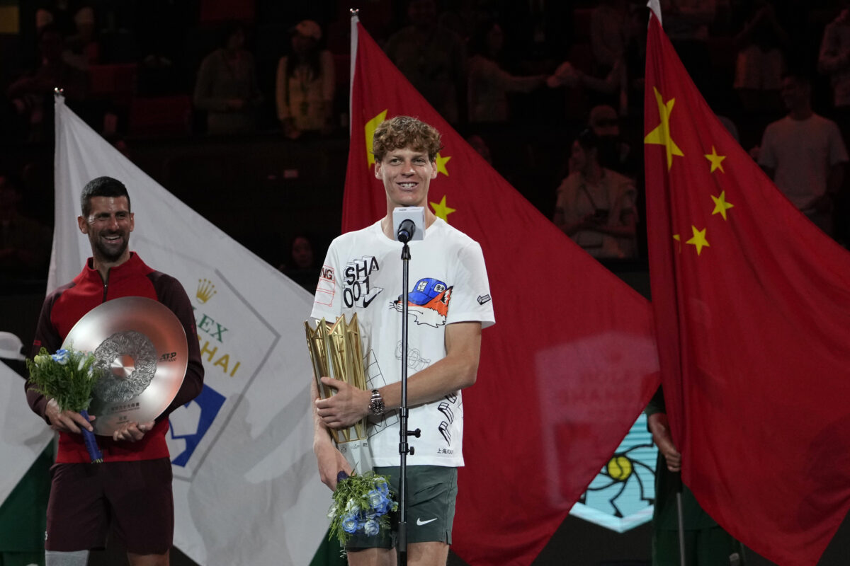 Djokovič sa v Šanghaji nedočkal jubilejného 100. turnajového titulu, Sinner má siedmu trofej v sezóne (video+foto)