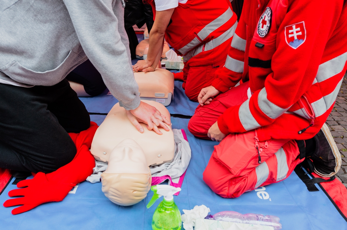 Záchranná zdravotná služba v rámci Svetového dňa záchrany života poukazuje na dôležitosť kardiopulmonálnej resuscitácie