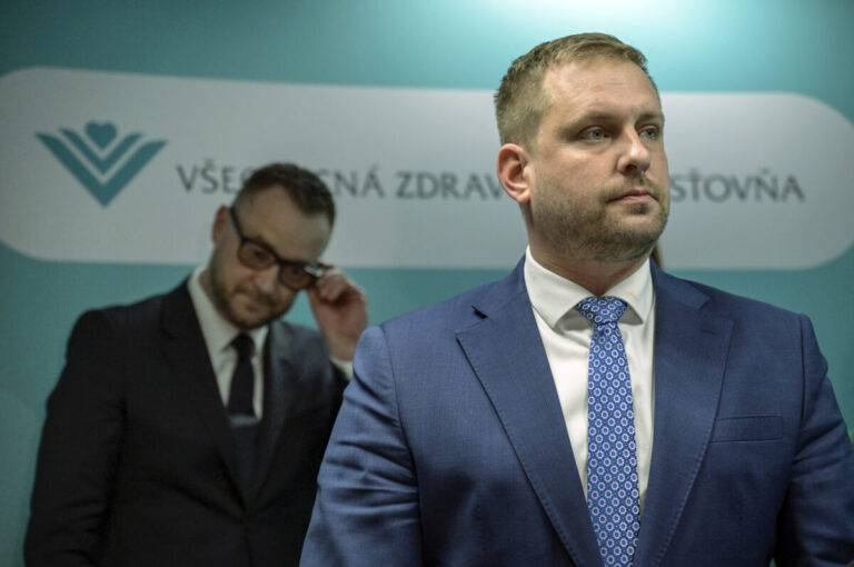 VšZP skončila nakoniec v zisku, minister to ocenil a už plánuje produkčný a personálny audit v nemocniciach – FOTO, VIDEO