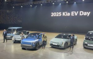 Kia predstavila tri nové modely elektromobilov, jedno auto sa bude vyrábať iba na Slovensku – VIDEO, FOTO