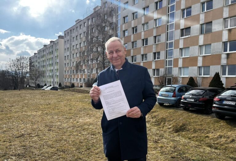 Banská Bystrica má po rokoch stavebné povolenie na výstavbu parkoviska, na Tatranskej ulici vznikne 227 miest